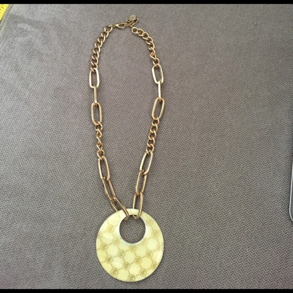 Gold Shell Necklace - Picture 2 of 5